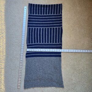 Qi Cashmere Scarf Grey Blue